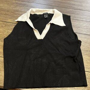 Forever 21 Black and White Crop Sweater Vest Women Size M